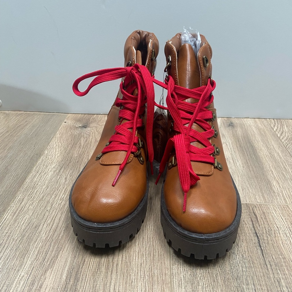 Brand new BAMBOO boots // size 7